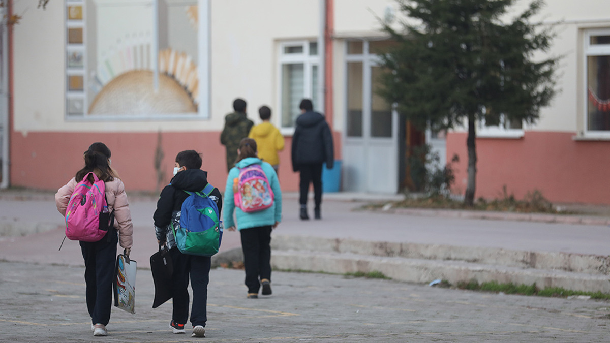 Planlamakta zorlanıyoruz Bakan Tekin açıkladı: Okullarda ara tatil kalkacak mı?, Görsel 1