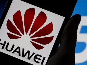 Huawei&rsquo;den 127 milyar dolarlık g&ouml;vde g&ouml;sterisi