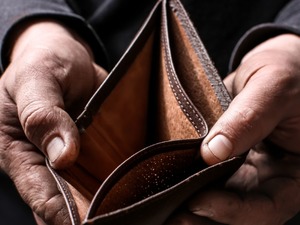 Birleşik Kamu-İş raporu paylaştı: Yoksulluk sınırı asgari &uuml;creti 3&rsquo;e katladı