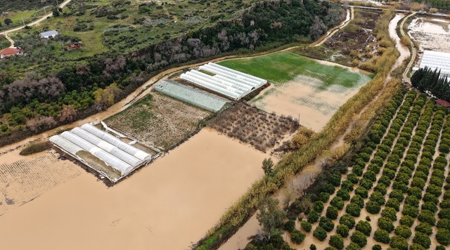 Antalya da fırtına, hortum ve selin faturası 3 milyar TL, G&ouml;rsel 1