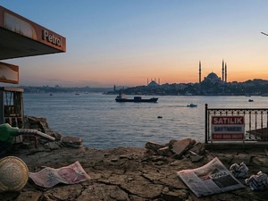 İran saldırısı T&uuml;rkiye ekonomisini nasıl etkileyecek? Gayrimenkulden akaryakıta, d&ouml;vizden enflasyona savaşın faturası!