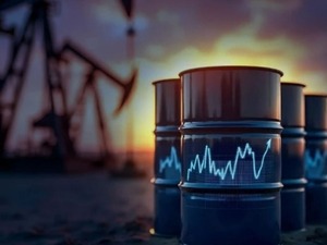 H&uuml;rm&uuml;z Boğazı fiilen kapatıldı! Brent petrol rekor kırdı