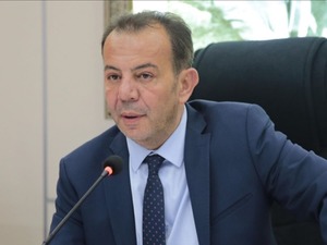 SON DAKİKA I Tanju &Ouml;zcan g&ouml;revden uzaklaştırıldı