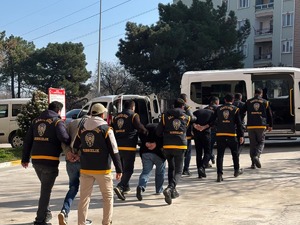 Manisa'da 30 milyon TL'lik fabrika soygunu g&uuml;ndemde!