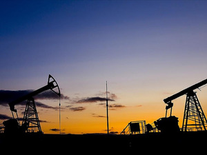 Brent petrol&uuml;n varil fiyatı bug&uuml;n ka&ccedil; dolar? (4 Mart 2026)