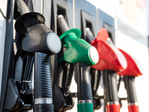 Akaryakıtta &ccedil;ifte zam geliyor! (9 Mart 2026 g&uuml;ncel benzin, motorin, LPG fiyatları)