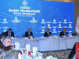 Bakan Uraloğlu: T&uuml;rk sahipli 14 gemi H&uuml;rm&uuml;z'de bekliyor