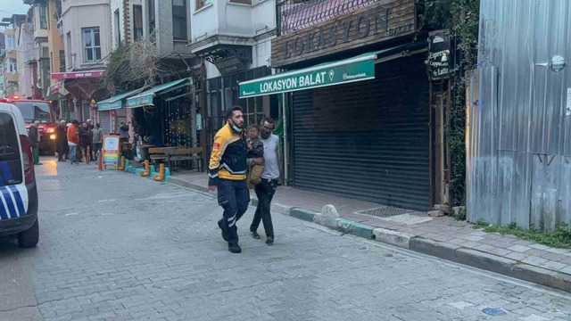Fatih te yangın: &Ouml;l&uuml; ve yaralılar var, G&ouml;rsel 1