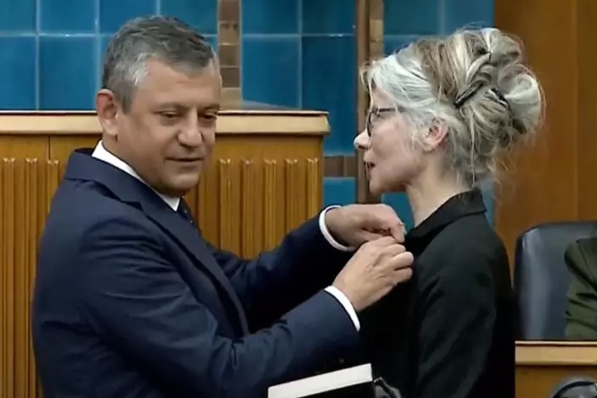 12 yıl önce ayrılmıştı! Emine Ülker Tarhan CHP ye döndü, Görsel 1