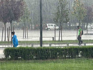 Meteorolojiden kuvvetli yağış uyarısı