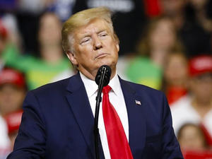 Trump m&uuml;ttefiklerine sert &ccedil;ıktı! "Gidin kendi petrol&uuml;n&uuml;z&uuml; alın"