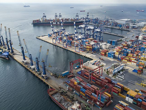 Dış ticaret verileri a&ccedil;ıklandı: İhracat geriledi, a&ccedil;ık 11 milyar doları aştı 