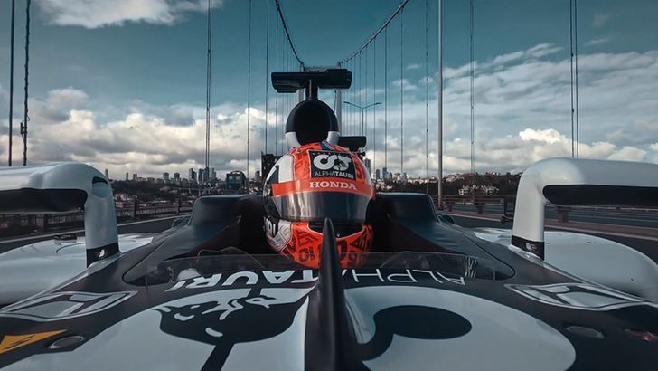 Efsane geri d&ouml;n&uuml;yor! Formula 1 yeniden İstanbul&rsquo;da