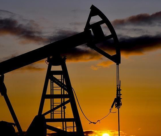 Petrolde fiyatlar tırmandı! 3 haftanın zirvesi g&ouml;r&uuml;ld&uuml;