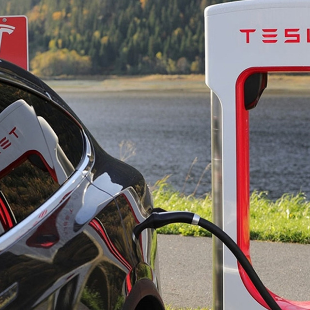 Tesla şarj fiyatlarına zam yaptı! &Uuml;cretler y&uuml;zde 5 y&uuml;kseldi
