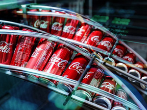 CCOLA k&acirc;rını katladı! Aracı kurumlar hedefleri y&uuml;kseltti