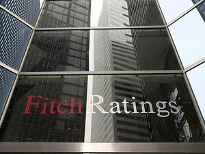 Fitch petrol fiyatları i&ccedil;in beklentisini revize etti!