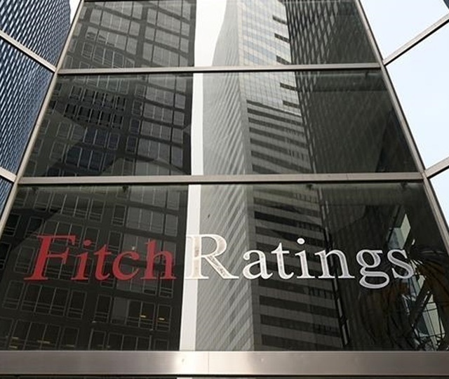 Fitch petrol fiyatları i&ccedil;in beklentisini revize etti!