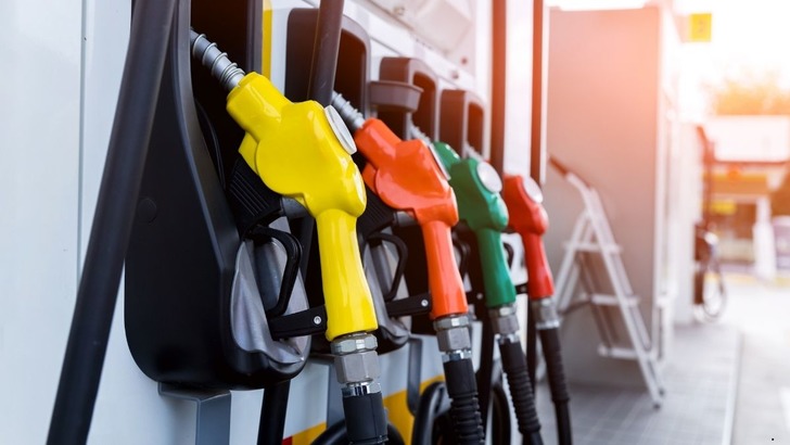 Benzin, motorin ve LPG fiyatı ne kadar? (10 Mayıs 2026 g&uuml;ncel fiyatlar)