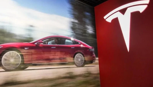 Tesla&rsquo;da iki efsaneye veda: &Uuml;retimi durdurdu
