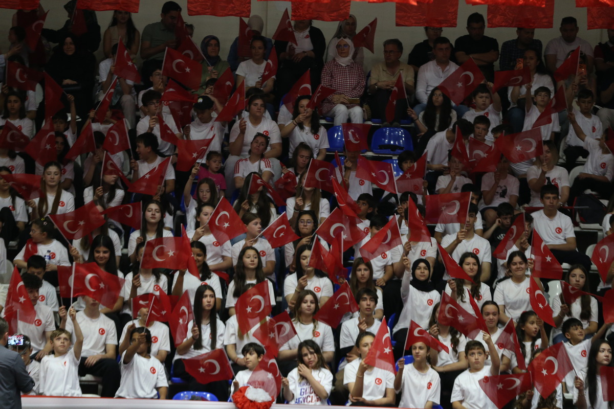 19 Mayıs coşkusu t&uuml;m T&uuml;rkiye de: Bağımsızlık ruhu 107 yaşında, G&ouml;rsel 10