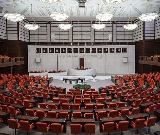 TBMM onayladı! Kamu bor&ccedil;larına 72 ay taksit ve yeni teşvikler