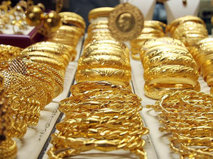 &Ouml;nce 4 bin sonra 10 bin dolar! Altın kahininden &ccedil;arpıcı tahmin
