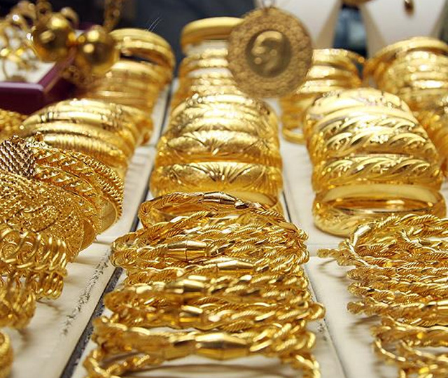 &Ouml;nce 4 bin sonra 10 bin dolar! Altın kahininden &ccedil;arpıcı tahmin