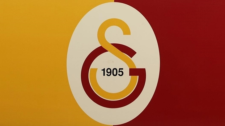 Galatasaray y&ouml;netiminde beklenmedik gelişme! İstifa duyuruldu