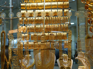 Altında ibre aşağı d&ouml;nd&uuml;! 26 Mayıs gram, &ccedil;eyrek altın fiyatları