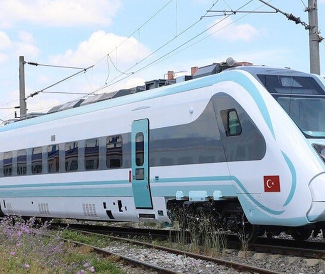 ASELSAN imzalı ilk yerli elektrikli hızlı trende KM rekoru