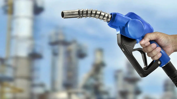 Benzine indirim var mı? Tarih belli oldu (1 Haziran akaryakıt fiyatları)