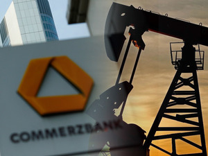 Dev bankadan petrol tahmini: Hedef yukarı &ccedil;ekildi