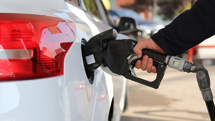 Benzine zam var mı? 5 haziran g&uuml;ncel akaryakıt fiyatları!