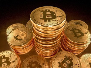 Kripto piyasasında satış dalgası: Bitcoin 60 bin dolara yaklaştı