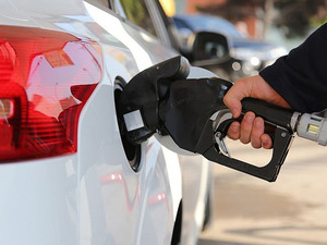 Benzin 64 TL, motorin 67 TL! 8 Haziran g&uuml;ncel akaryakıt fiyatları