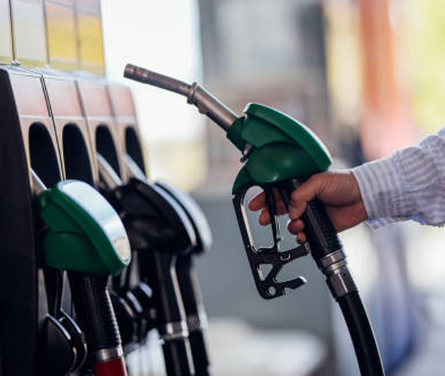 Benzin, motorin ve LPG fiyatları! Akaryakıtta g&uuml;ncel rakamlar