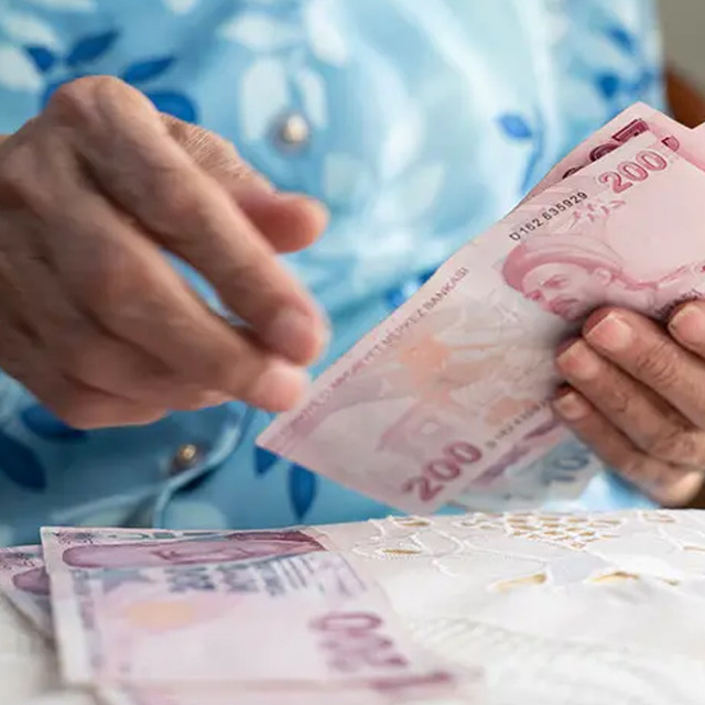 Yaş ve prim g&uuml;n&uuml; yetmiyor! Emeklilik hesabı yaparken aman dikkat