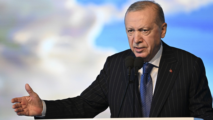 Cumhurbaşkanı Erdoğan a&ccedil;ıkladı! "8 ayda başarıyla tamamladık"