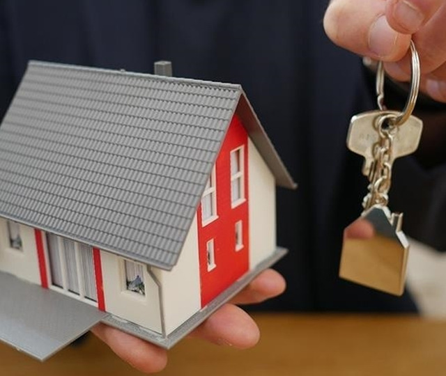 TCMB a&ccedil;ıkladı! Konut fiyatlarında reel kayıp s&uuml;r&uuml;yor
