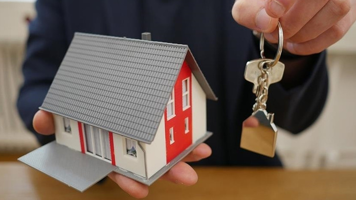 TCMB a&ccedil;ıkladı! Konut fiyatlarında reel kayıp s&uuml;r&uuml;yor