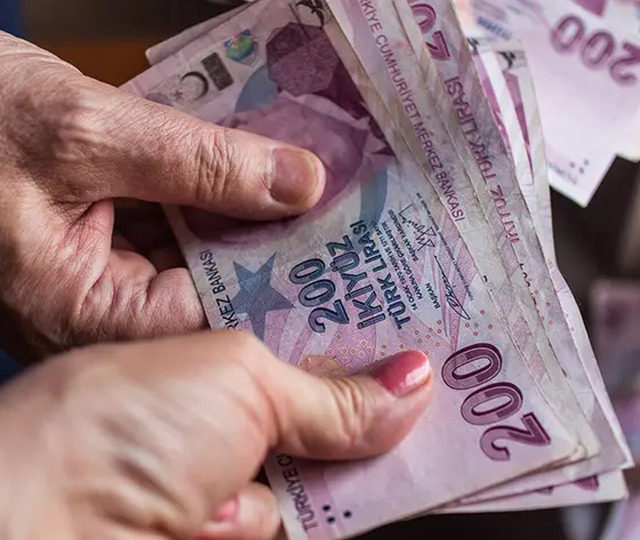 Emekli maaşında 5 bin TL'lik zam m&uuml;mk&uuml;n m&uuml;? 3 kritik senaryo