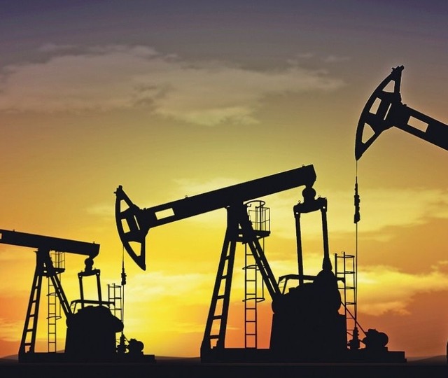 Barış masası kuruldu, petrol fiyatları geri &ccedil;ekildi