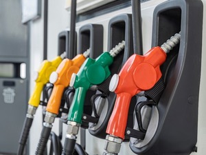 Benzine indirim geldi! İşte g&uuml;ncel akaryakıt fiyatları (22 Haziran 2026)