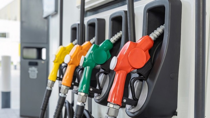 Benzine indirim geldi! İşte g&uuml;ncel akaryakıt fiyatları (22 Haziran 2026)