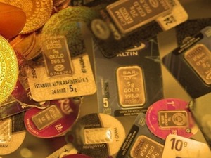 Altında d&uuml;ş&uuml;ş s&uuml;r&uuml;yor! Gram altın 6 bin TL sınırında (24 Haziran 2026)