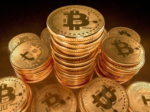 Bitcoin 62 bin doların &uuml;zerine &ccedil;ıktı! Uzmanlardan dar bant uyarısı