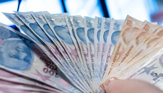 Alman bankacılık devinden faiz indirimi i&ccedil;in uyarı! 'Koşullar uygun değil'