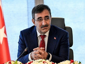 Cevdet Yılmaz: "D&uuml;nya ticaretindeki payını artırmalıyız"