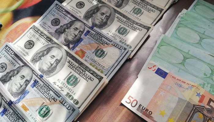 Dev bankalardan dolar tahmini! Euro i&ccedil;in yeni hedef a&ccedil;ıklandı
